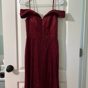 Maxi red sparkly dress!🥰❤️🌹